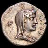 Bruto L. Sestio. Denario (3,73 g.). Roma, 43-42 a.C. Craw-502/2. XF+. A: L SEXTI PRO A / R: Q CAEPIO BRVTVS.