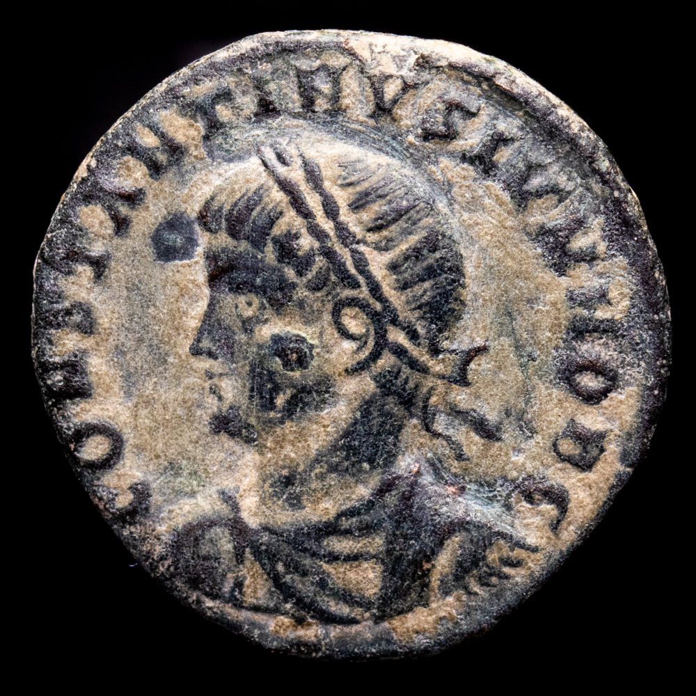 Constantino II. Follis. (2,68 g.). Antioquía. 325-326 d.C.. RIC-65. MBC+.