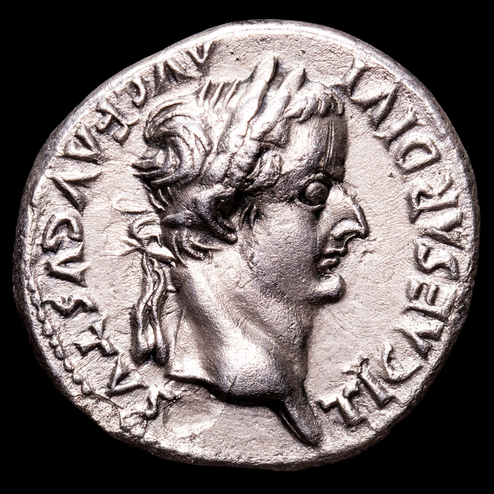 Tiberio. Denario. (3,52 g.). Lugdunum. 14-37 d.C. RIC 30. MBC+. PONTIF MAXIM Livia