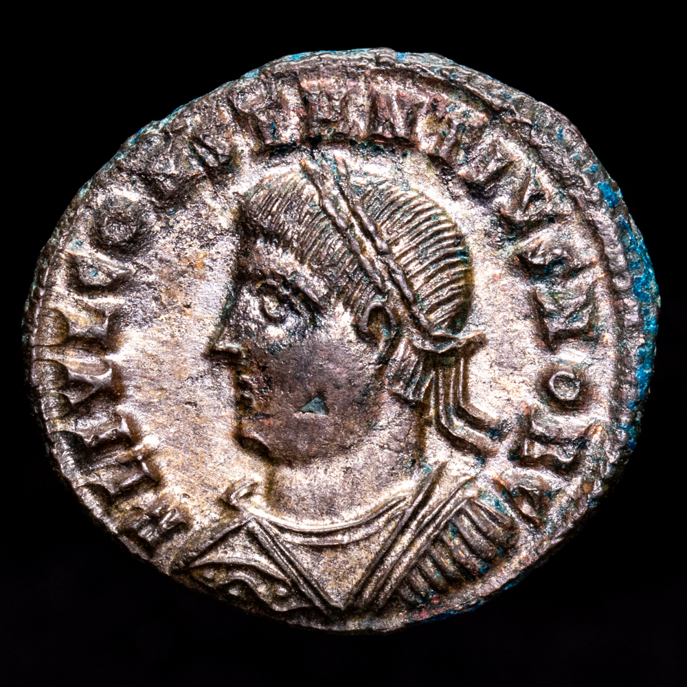 Constancio II. Follis. (2,46 g.). Heraclea. 327-328 d.C.. RIC-78. EBC+.