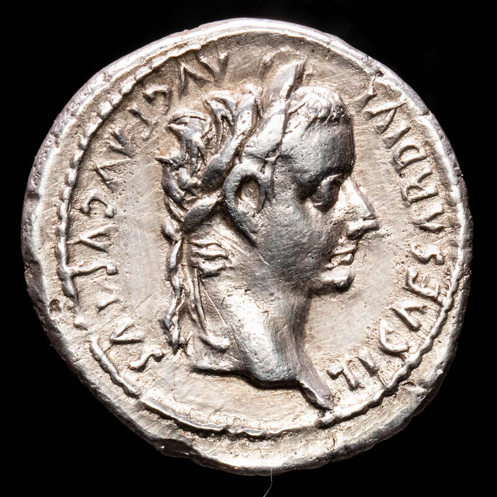 Tiberio. Denario. (3,76 g.). Lugdunum. 14-37 d.C.. RIC-30. EBC-/MBC+. R: PONTIF MAXIM Livia