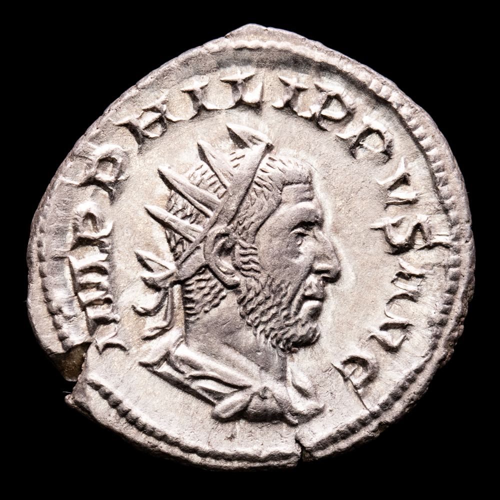 Filipo I. Antoniniano. (4,18 g.). Roma. 248 d.C.. RIC-III-182. EBC+. Restos de brillo original. R/ SAECVLARES AVGG