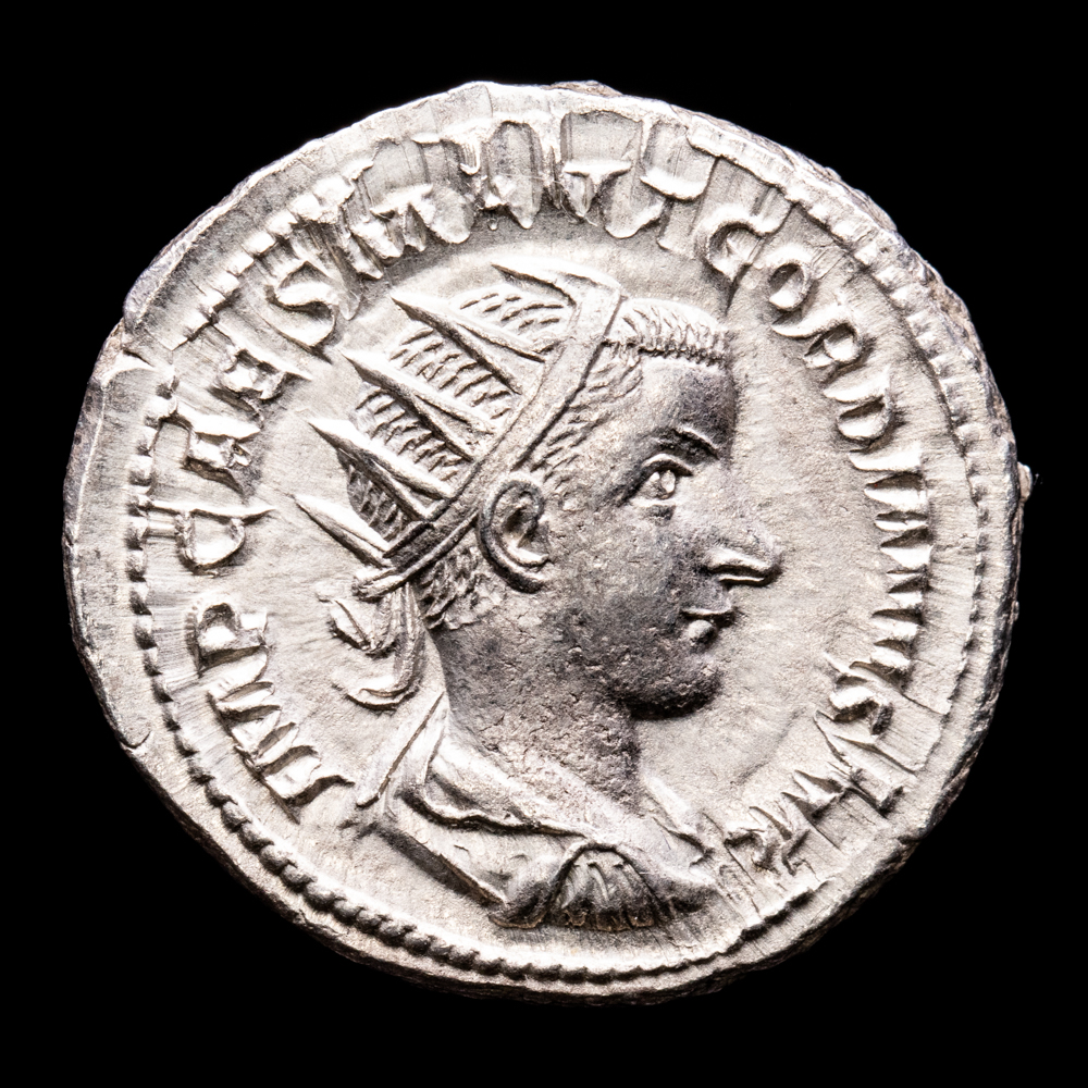 Gordiano III. Antoniniano. (4,01 g.). Roma. 240 d.C.. RIC-IV-37. MBC+.