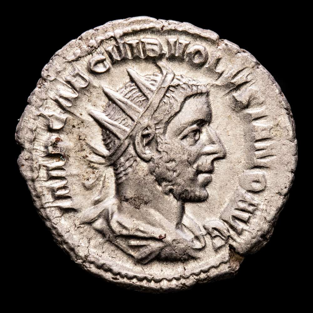 Volusiano. Antoniniano. (3,22 g.). Roma. 251-253 d.C. RIC 182. R/ PIETAS AVGG . EBC/MBC.