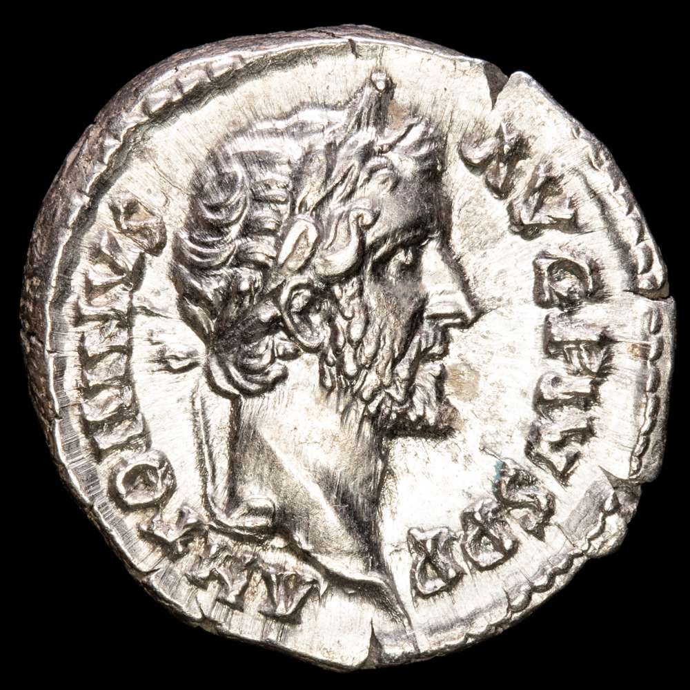 Antonino Pio. Denario de plata (3,59 g.). 147 d.C. ANTONINVS AVG PIUS PP / COS IIII. RIC-219. UNC.
