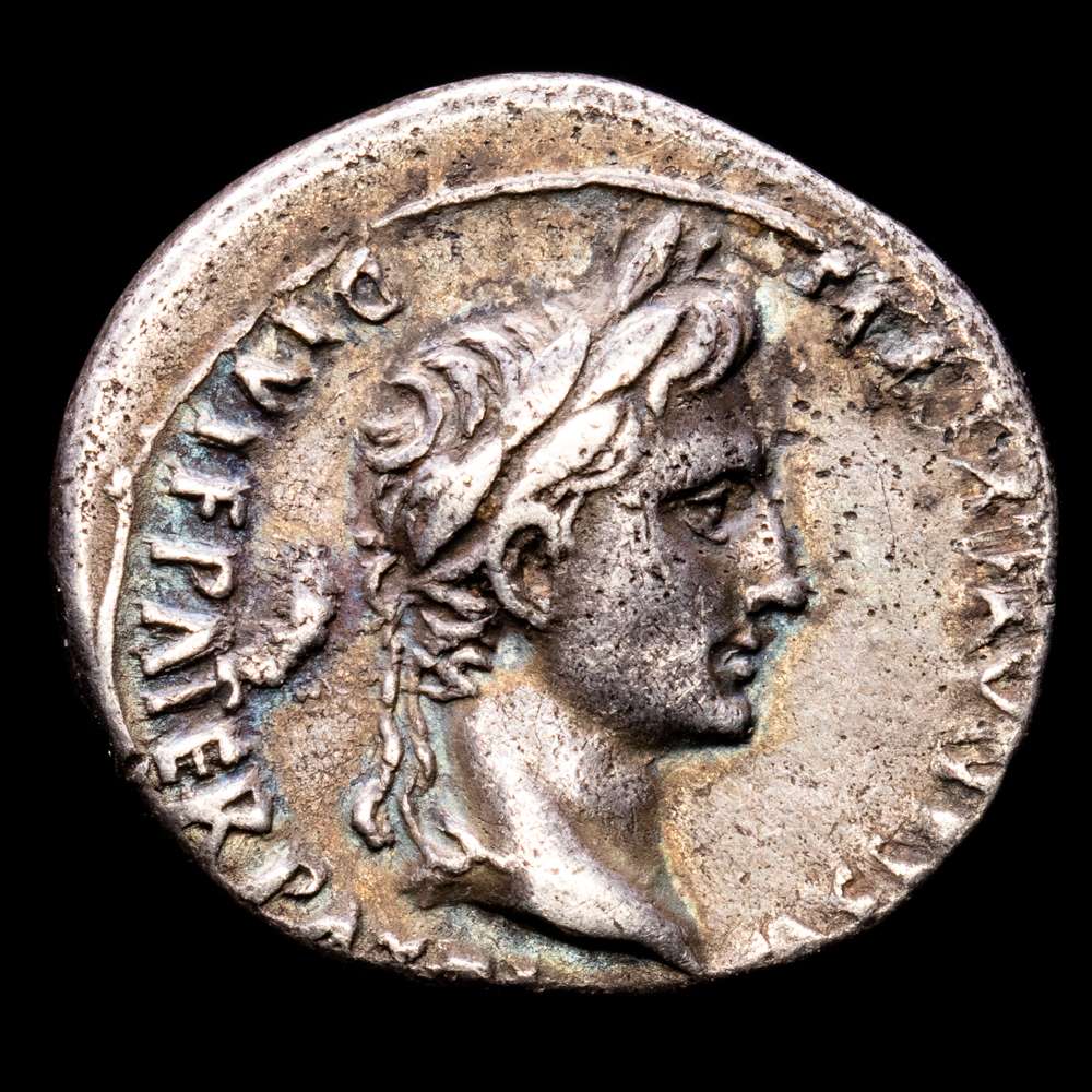 Augusto. Denario. (3,74 g.). Lugdunum. 7-6 a.C.. RIC-207. MBC+. Caesares