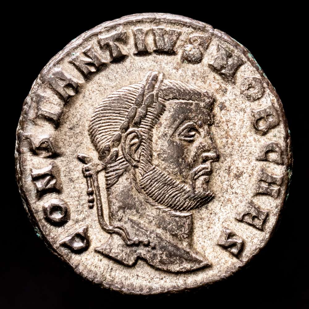 Constancio I. Follis. (9,57 g.). 299 d.C.. RIC-6-45B. XF+. Gran parte del plateado original
