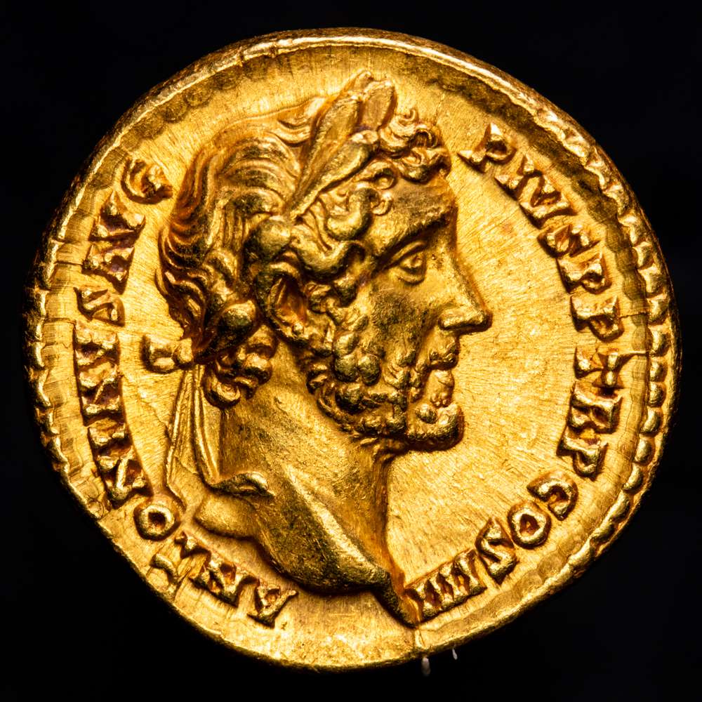 Antonino Pío. Áureo. (146 d. C.). (Spink 4035) (Co. 1150) (RIC. 159) (Calico 1455). 7,54 g. Muy bella. EBC/EBC-.