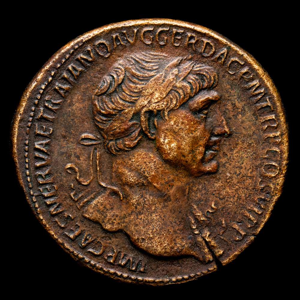 TRAJANO. 98-117 d. C. Æ Sestercio (25,36 g). Srruck 112-114 d. C. RIC II 625; BMCRE 964 var. Cohen 144. superficies marrones. VF+.