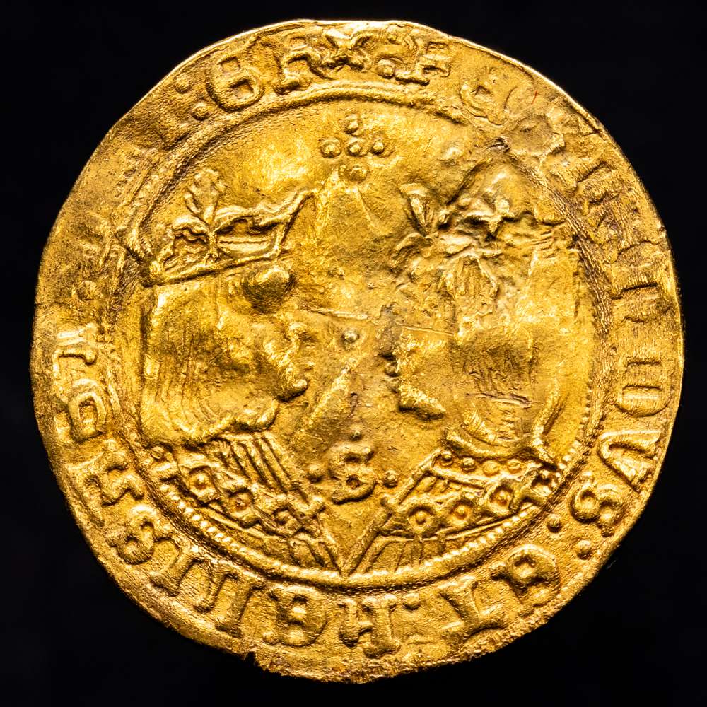Fernando e Isabel (1474-1504). Doble excelente. Sevilla. (Cal-732). Anv.: + FERNANDVS ET ELISABET DEI GR(A) R(E)X. Rev.: SVB VMBRA ALARVM TVAR(VM). Au. 6,82 gramos. VF+.