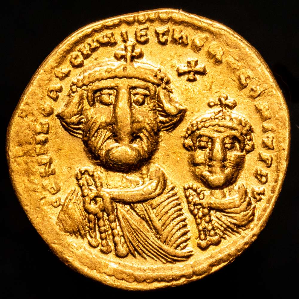 IMPERIO BIZANTINO. HERACLIO (616-625). Sólido.  Constantinopla. I.  AU 4,23 g. 21 mm. (Doc-8h). (MIB-8a). (Sear-734).. B.O. EBC.