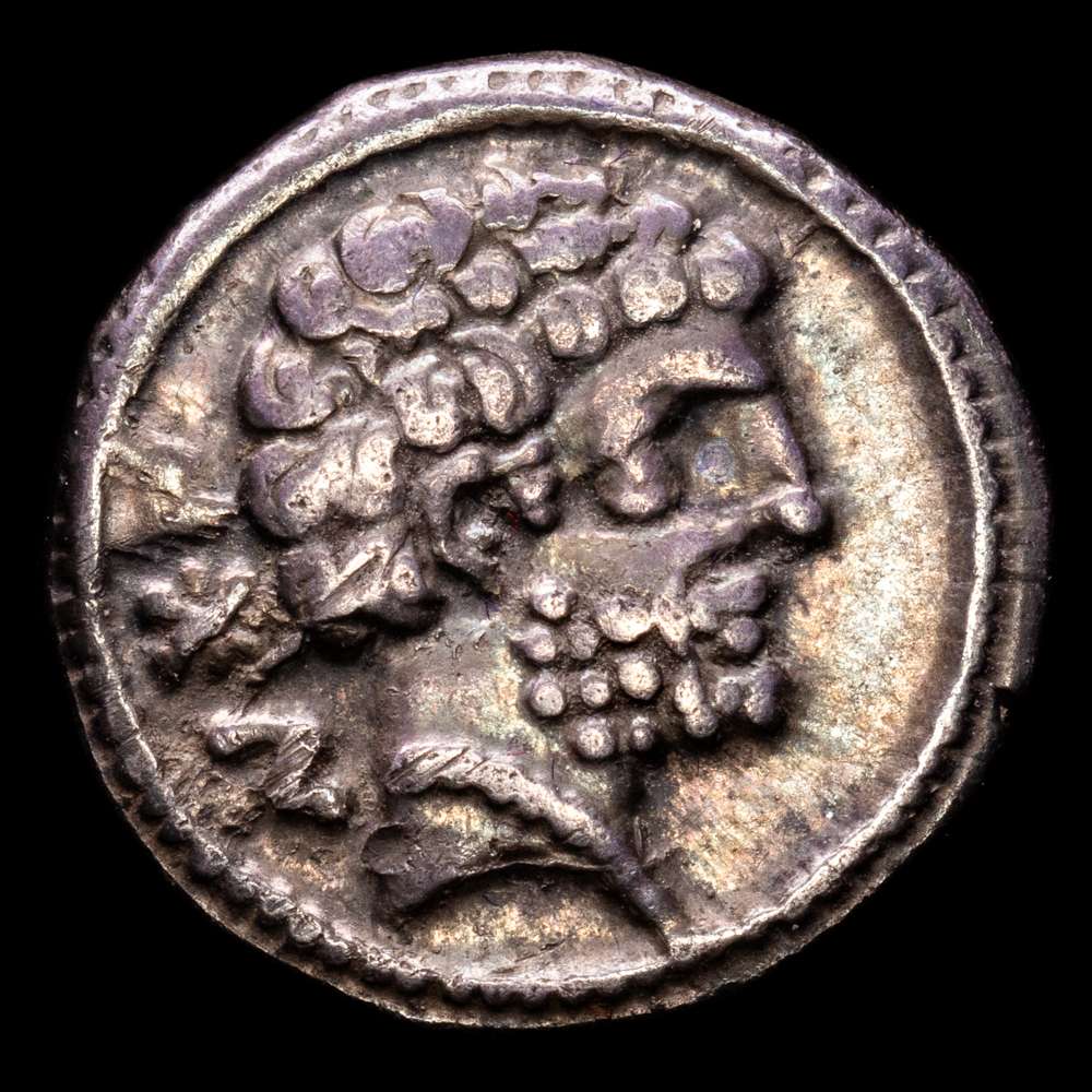 Bolskan. Denario. 180-20 a.C.  Huesca. Vives (37) 43-2. CNH 212-13. ACIP 1417. 4,33 g. Eje 12 h. MBC+/EBC. Precioso tono iridiscente de monetario. Atractivo ejemplar.