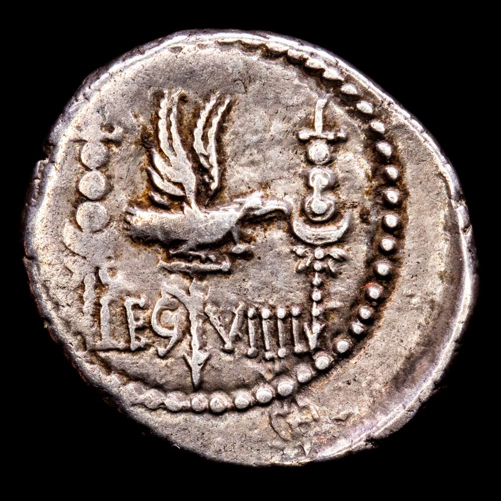 Marco Antonio. Denario. 32-31 a.C. Ceca volante. (Ffc-41). (Craw-544/22). (Cal-188). Ag. 3,81 g. VF+.
