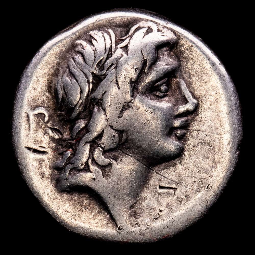 M. Plaetorius M. f. Cestianus. Denario. (3,83 g.). Roma. 69 a.C.. Craw-408/5. Ag. 3,83 g. MBC.