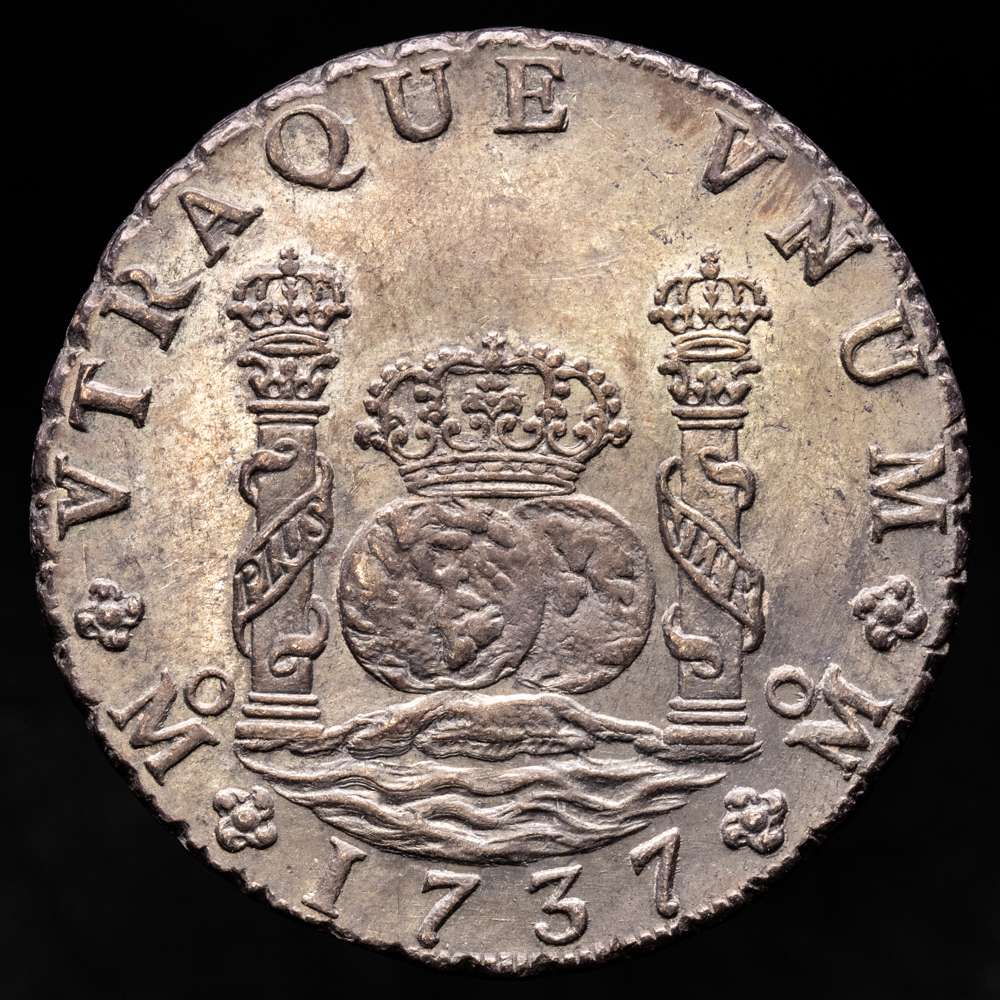 Felipe V (1700-1746). 8 reales. 1737. México. MF. (Cal-1446). Ag. 27,02 gramos. Restos de brillo original. Bella pátina. EBC+.