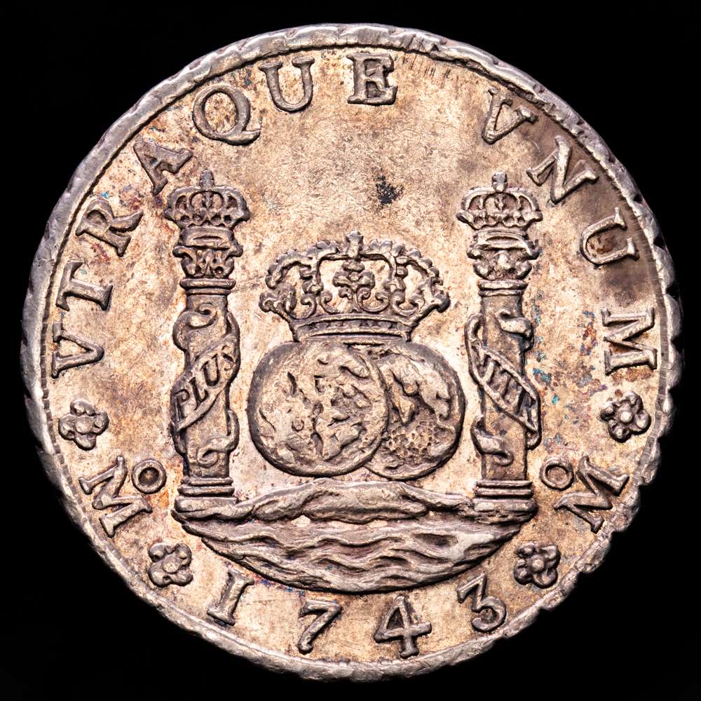 Felipe V (1700-1746). 8 reales. 1743. México. MF. (Cal-1463). Ag. 27,01 gramos. Bonita pátina de monetario.  Buen ejemplar. EBC/EBC-.