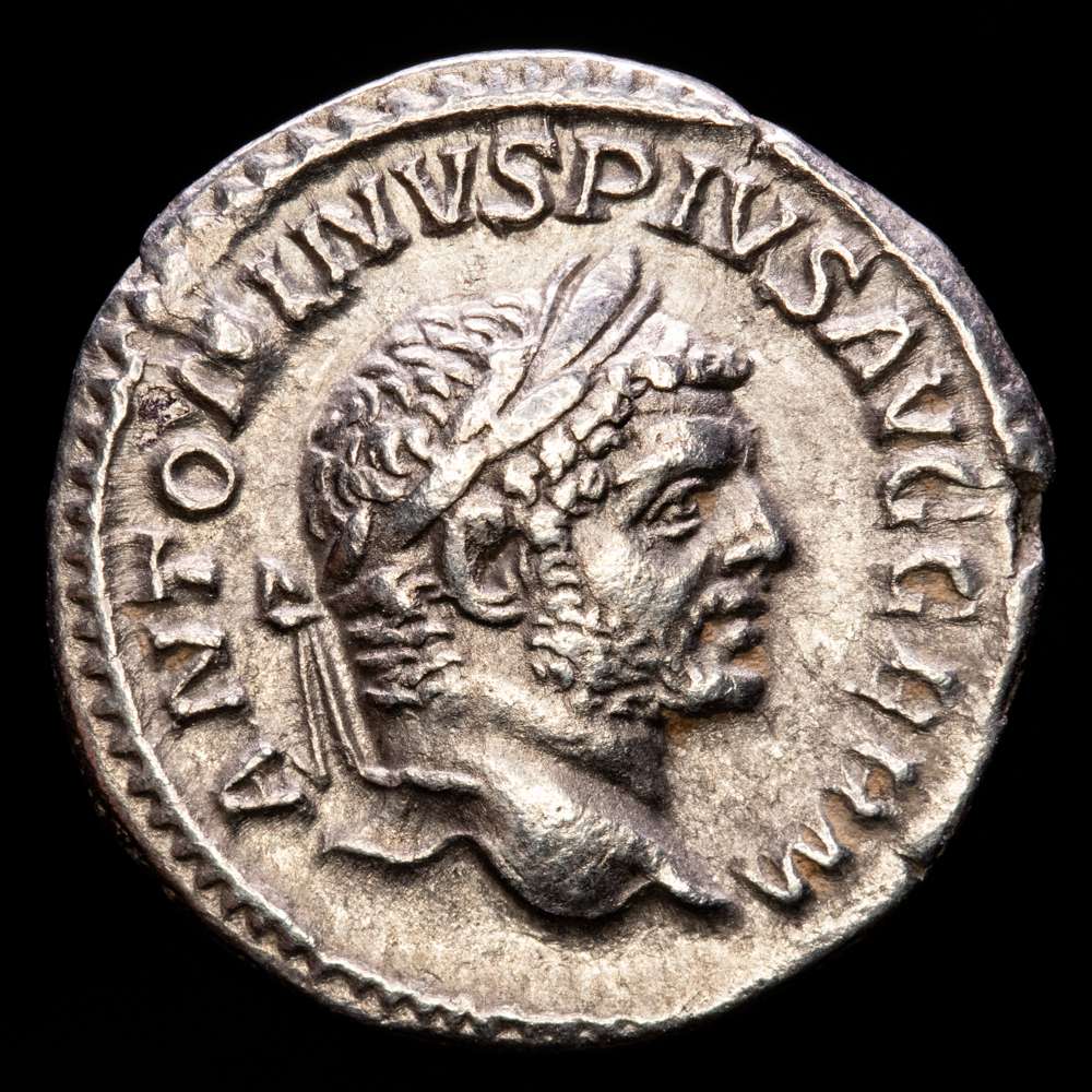 Caracalla (197–217 d. C.). Denario (Ag). 217 d. C. Roma.  19 mm. 3,14 g. RIC 291 (b); C. 385. MBC+.