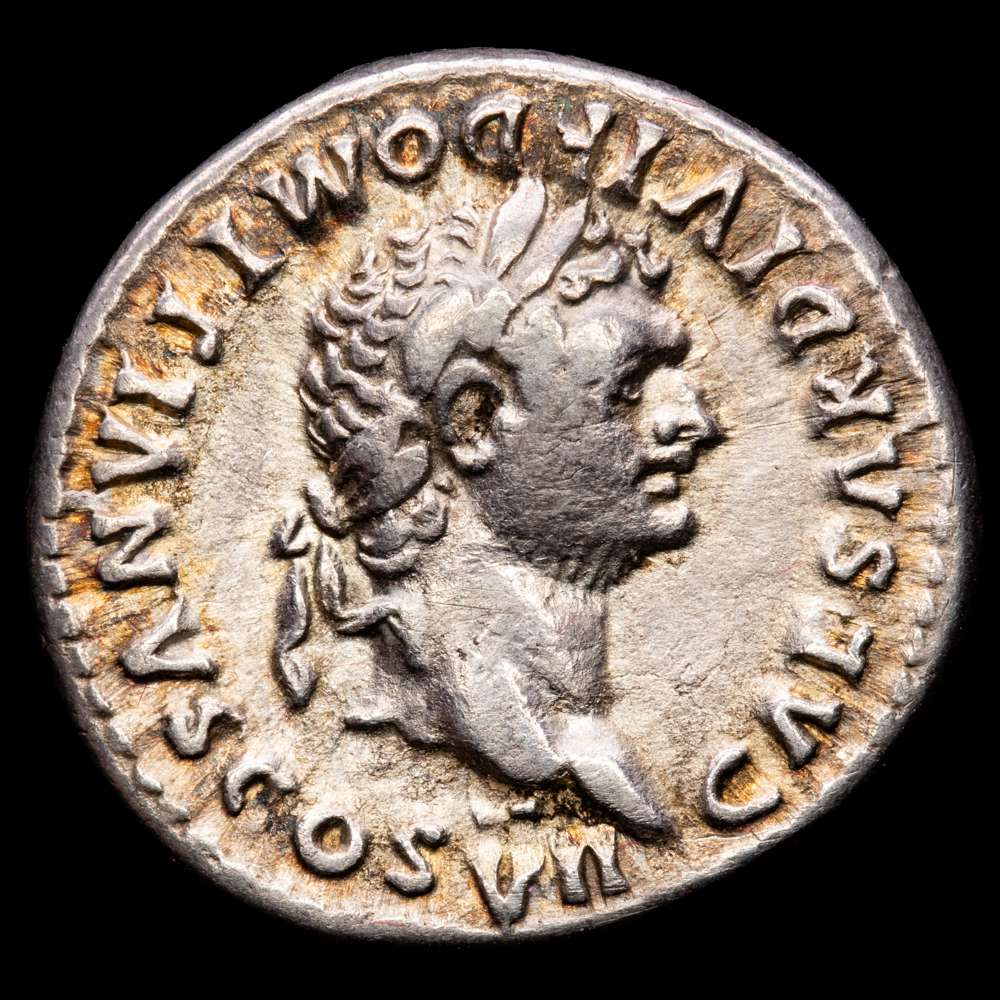 Domiciano. Denario. 80-81 dC Roma. (Ric-268 (Tito)). (Bmcre-88 (Tito)). (Rsc-390). Ag. 3,20 gramos. Ligero tono. VF.