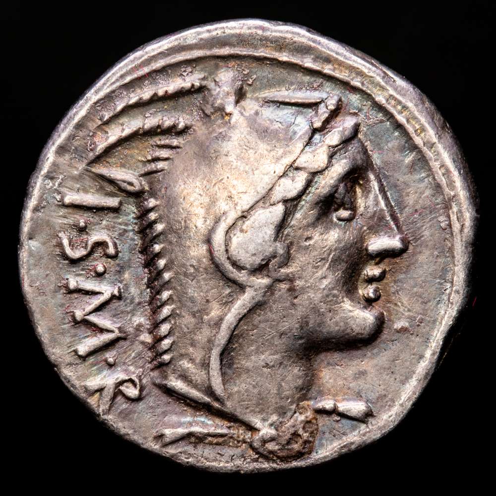 Thoria. L. Thorius Balbus. Denario. 105 aC Norte de Italia. (Ffc-1141). (Craw-316/1).  Ag. 3,94 gramos. MBC+. Bonita pátina oscura.